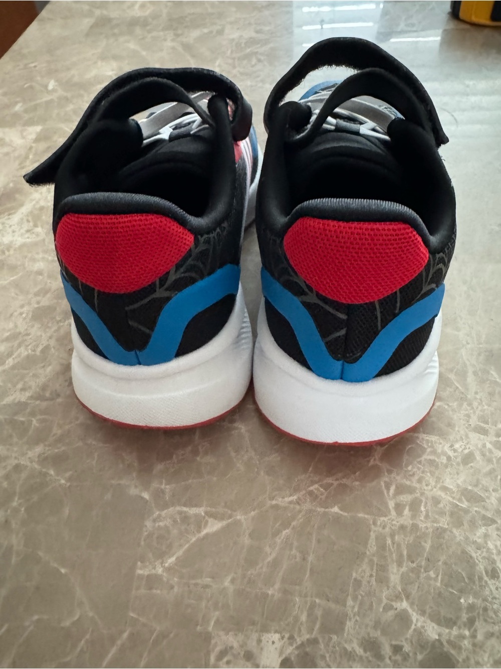 ADIDAS MARVEL SPIDER-MAN RUNFALCON SHOES KIDS 13K - Picture 6 of 12